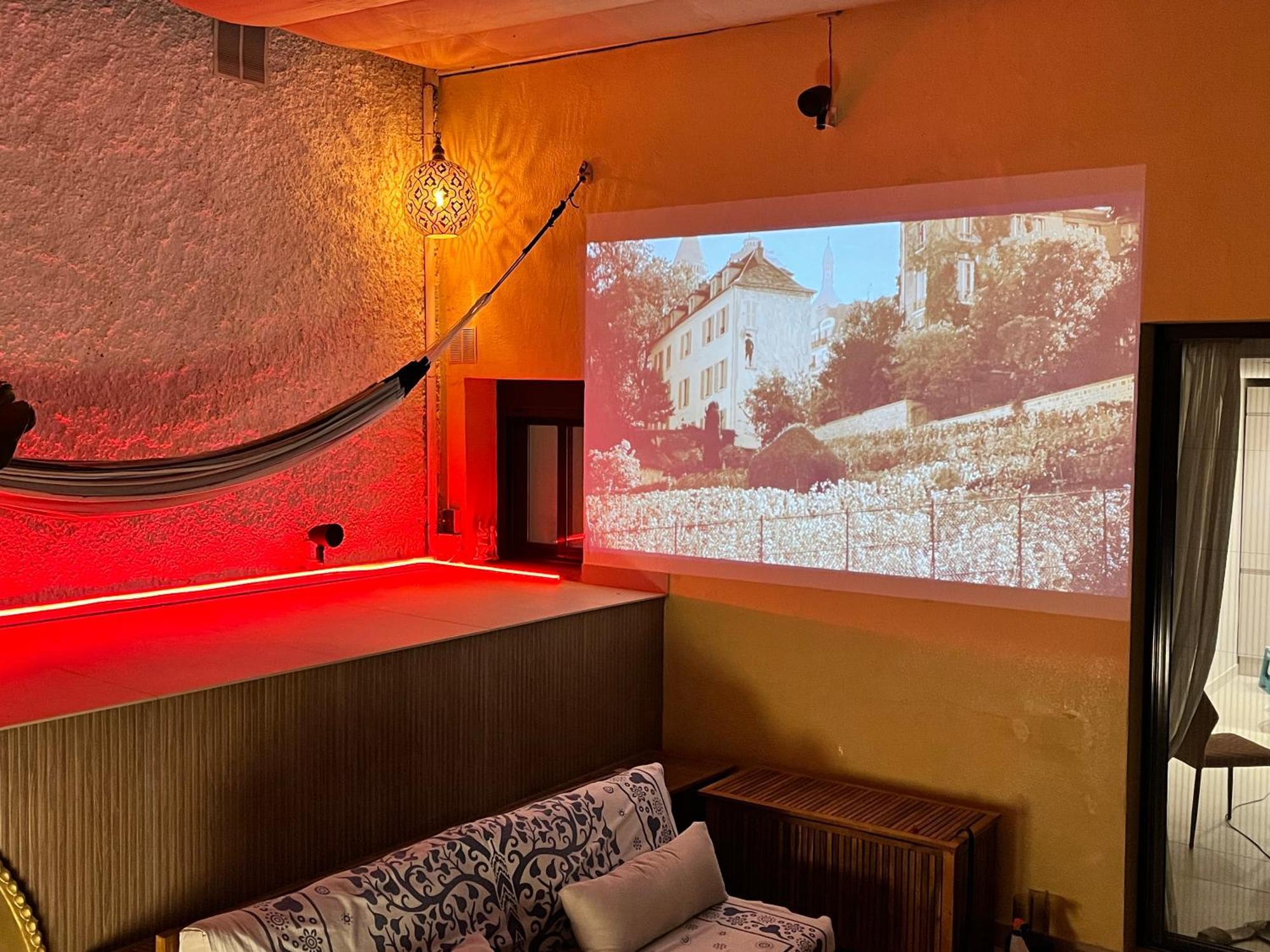 Apartment Private 250sqm Garden Duplex, Jacuzzi, Cinema, Sea View Escape Torremolinos